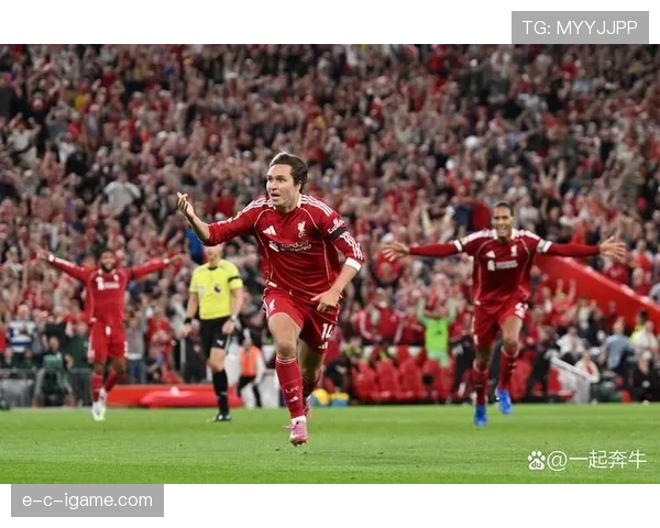 朗尼克率队英超关键战告捷，球队状态回暖引媒体聚焦