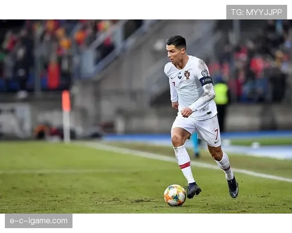 智利队控球能力再创新高,攻防转换表现亮眼 智利队控球能力再创新高,攻防转换表现亮眼