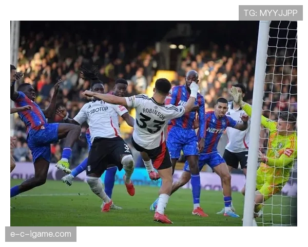 水晶宫锋线爆发助球队状态回升，稳居联赛中游表现抢眼