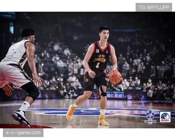 埃因霍温防线坚如磐石,连胜助力球队强势突破 埃因霍温防线坚如磐石,连胜助力球队强势突破